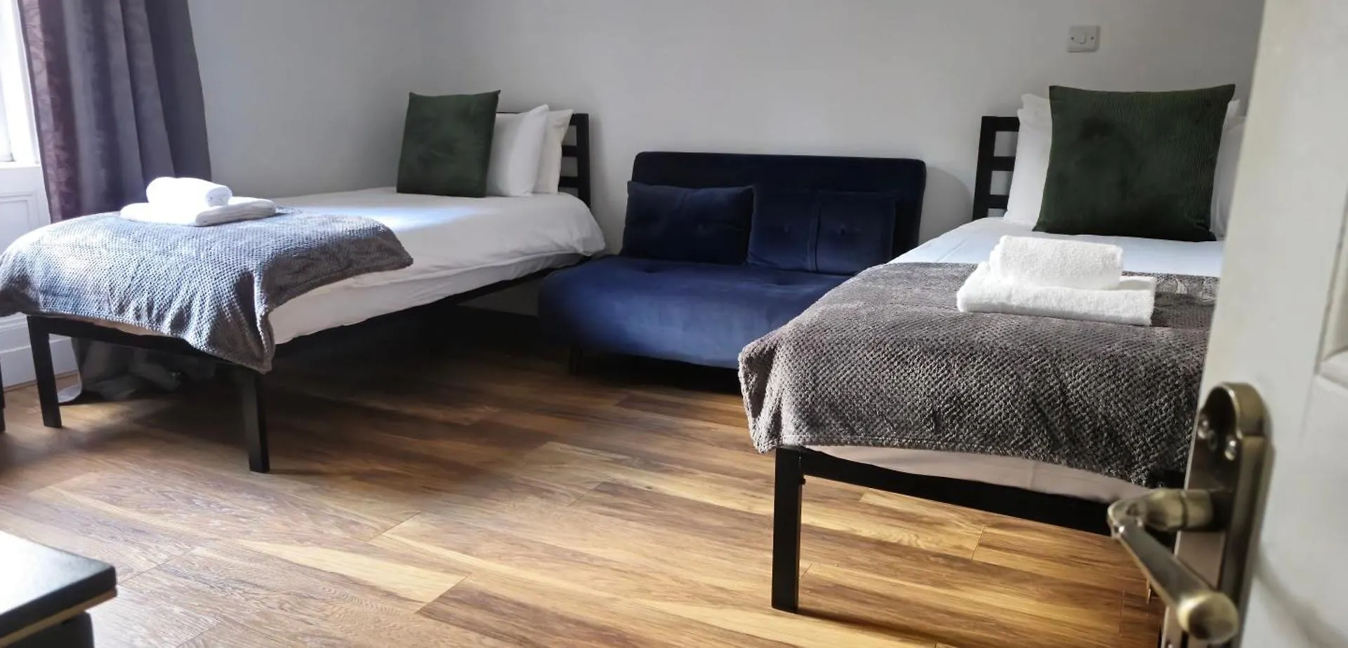 Montgomery Central Apartment Edinburgh United Kingdom