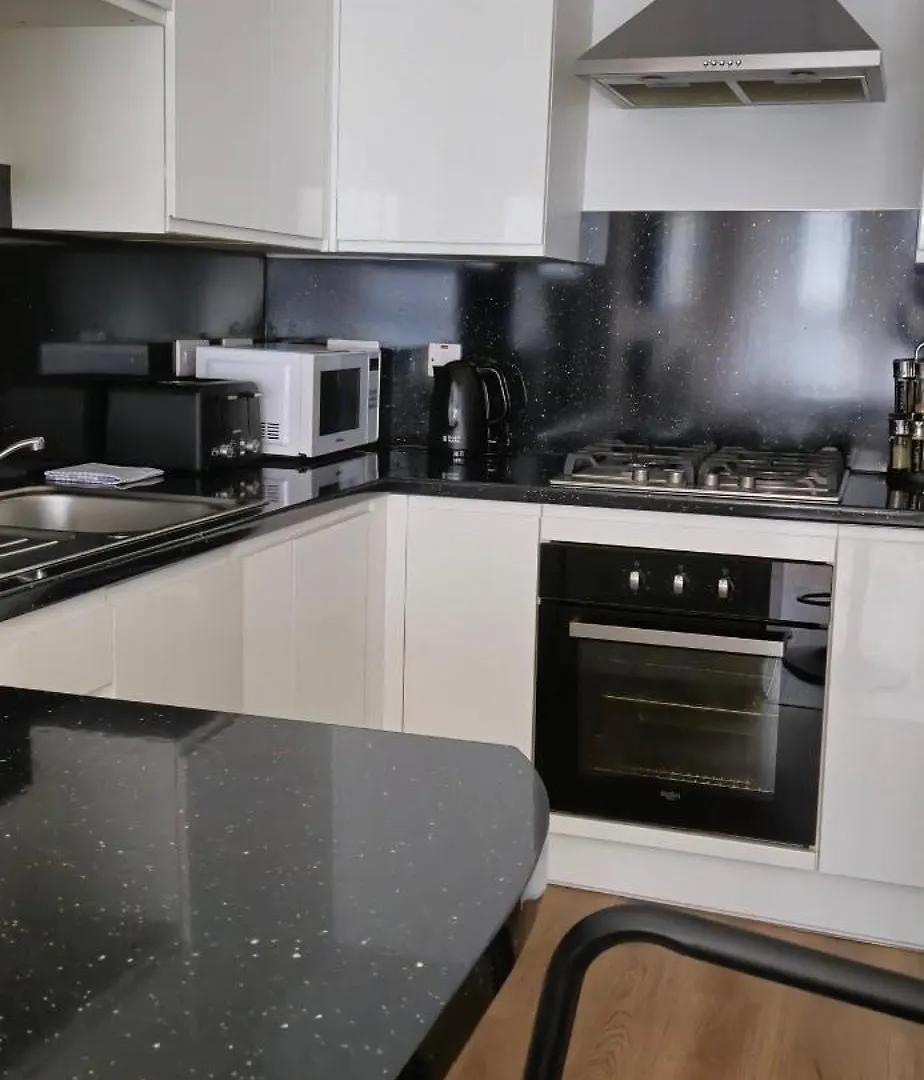 Montgomery Central Apartment Edinburgh
