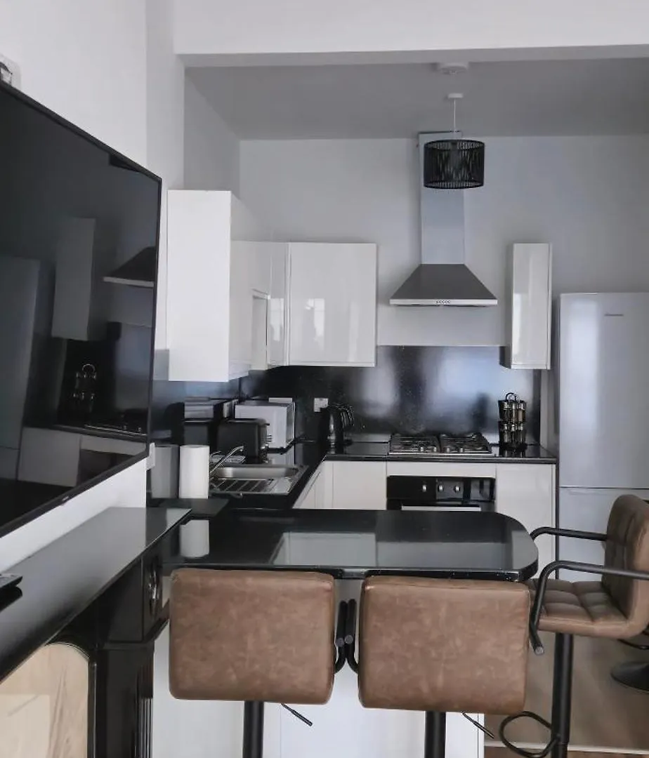 Montgomery Central Apartment Edinburgh