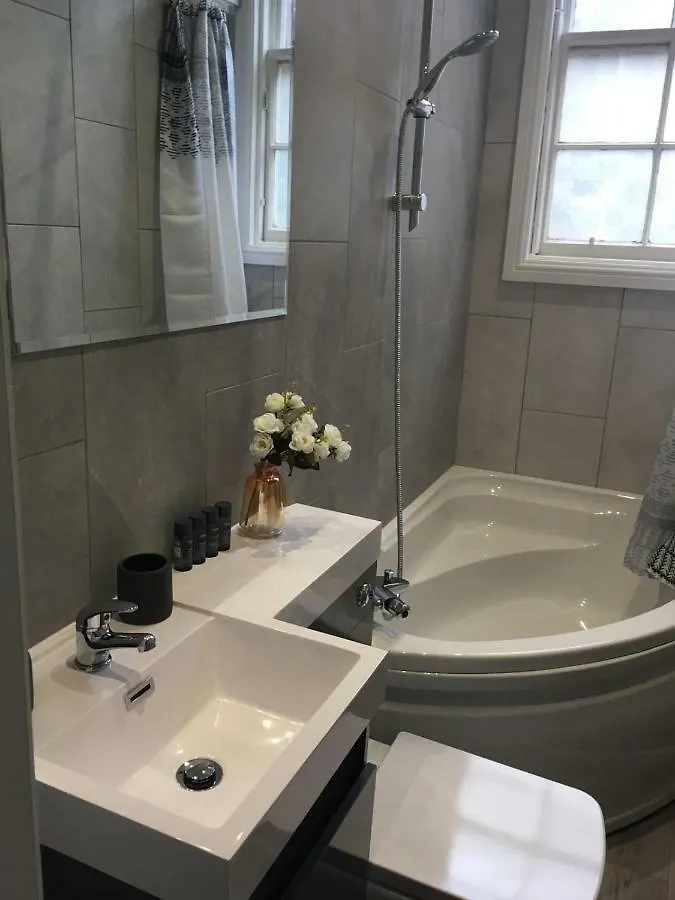 Montgomery Central Apartment Edinburgh United Kingdom