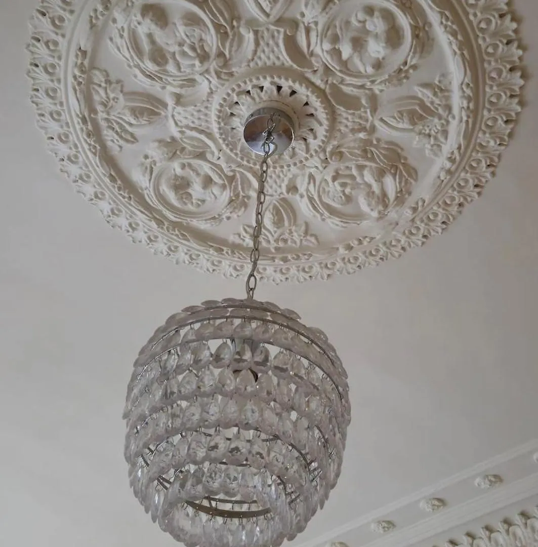 Montgomery Central Apartment Edinburgh